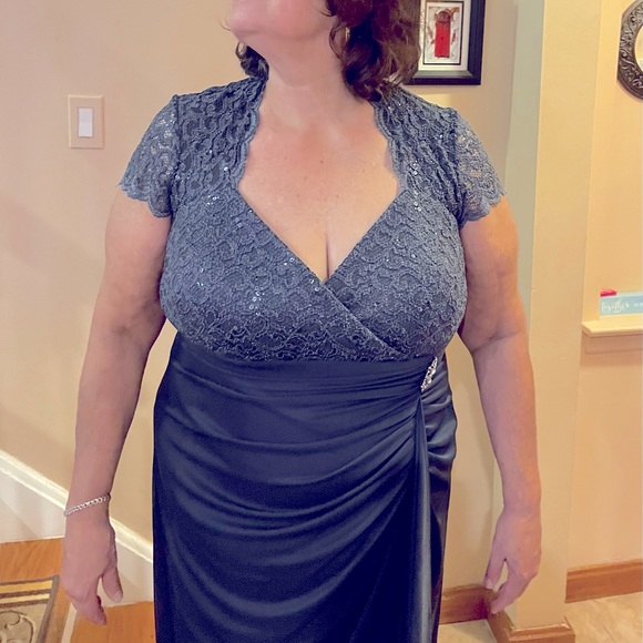 NWT elegant blue/grey gown - Picture 14 of 15